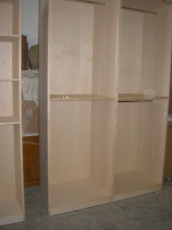 Montaje de vestidor en arce natural